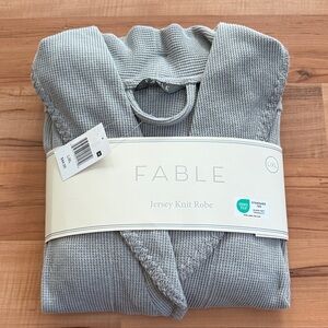 Brand New ~ Fable Jersey Knit Robe in Light Grey ~ Large / Extra Large